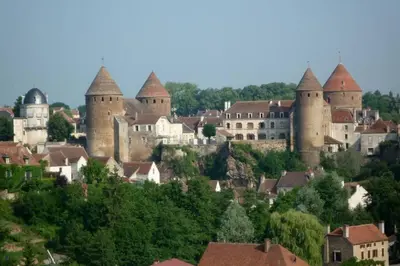 Plan de l'établissement Studio sur les remparts Semur-en-Auxois BOURGOGNE