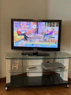 Télévision ou salle de divertissement dans l'établissement Le salinois