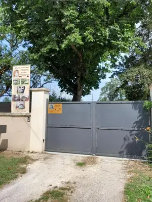 Plan de l'établissement Suite privée indépendant dans ancien pigeonniet