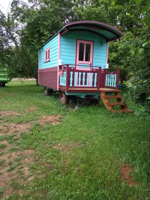 Jardin de l'établissement Les roulottes