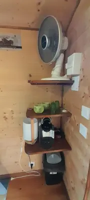 Cuisine ou kitchenette dans l'établissement Roulotte verte
