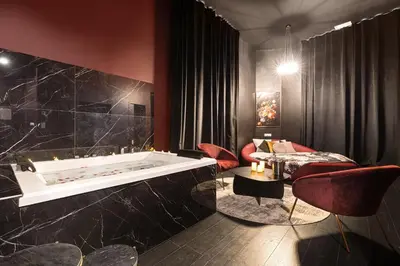 Plan de l'établissement Legend Majestic Superbe Love Room - Jacuzzi - Champagne - Romantisme - parking privé GRATUIT