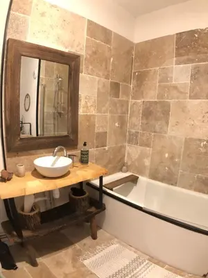 Salle de bains dans l'établissement LE BALI, T2, Hyper centre