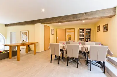 Coin salon dans l'établissement Clos De La Gourmandière