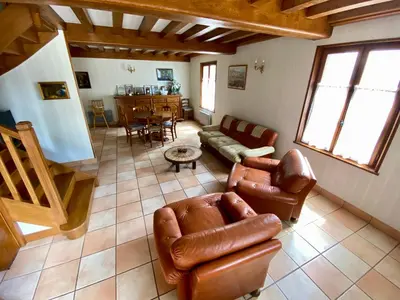 Coin salon dans l'établissement Maison familiale dans village viticole