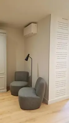Coin salon dans l'établissement La Maison de l'Ecu : charme et vue incroyable