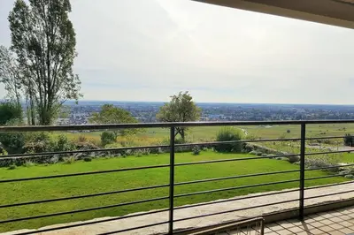 Balcon ou terrasse dans l'établissement La Maison de l'Ecu : charme et vue incroyable