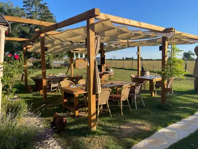 Jardin de l'établissement Le Chêne d’Or