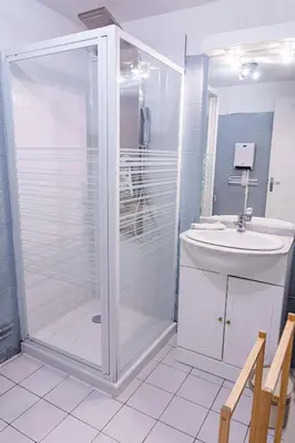 Salle de bains dans l'établissement Gîte du Manoir