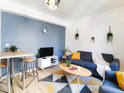 Télévision ou salle de divertissement dans l'établissement Appartement calme en hypercentre