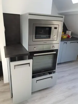 Cuisine ou kitchenette dans l'établissement La Marina