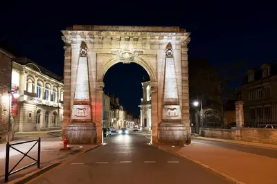 Plan de l'établissement Les Clés de La porte Saint-Nicolas - Parking - Centre