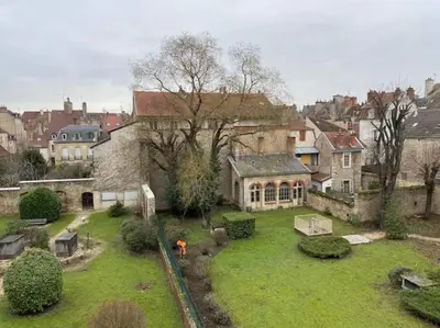 Jardin de l'établissement Le Tivoli - Balcon Vue jardin