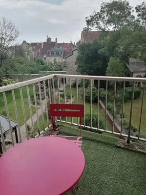 Balcon ou terrasse dans l'établissement Le Tivoli - Balcon Vue jardin