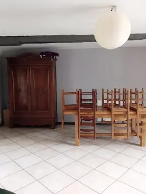 Coin salon dans l'établissement Maison champêtre au coeur de la campagne