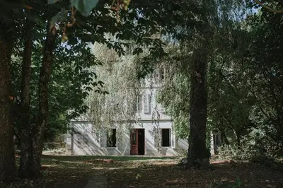 Jardin de l'établissement La Rose du Cèdre