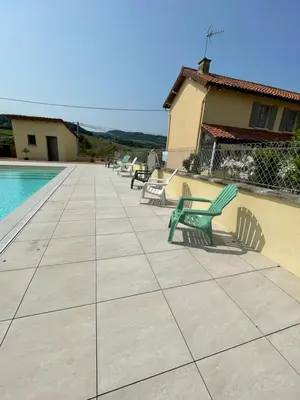 Piscine de l'établissement Gîte de brizolles ou située à proximité
