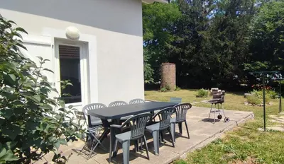 Jardin de l'établissement La tour de Plumont