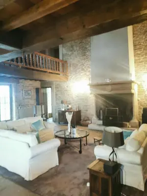 Coin salon dans l'établissement maison de campagne