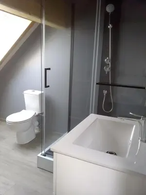 Salle de bains dans l'établissement Gîte au bord de la rivière