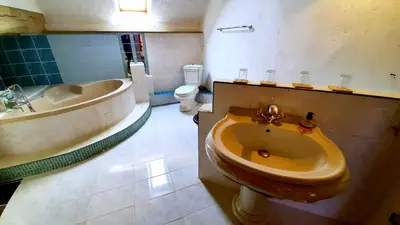 Salle de bains dans l'établissement Gîte Chez Léo