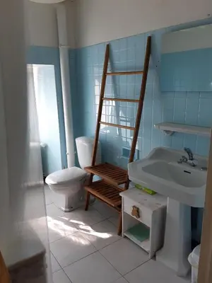Salle de bains dans l'établissement La Maison de Claire