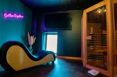 Télévision ou salle de divertissement dans l'établissement Le Cocon du Domaine des Ecus d'Or