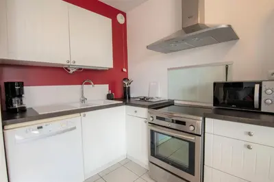 Cuisine ou kitchenette dans l'établissement CABANA & Chic & Class - Proche Mâcon