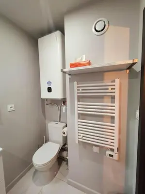 Salle de bains dans l'établissement L'Elegant - Cosy, Design et Charme en HyperCentre