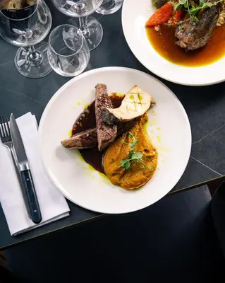 Nourriture dans l'hôtel ou à proximité