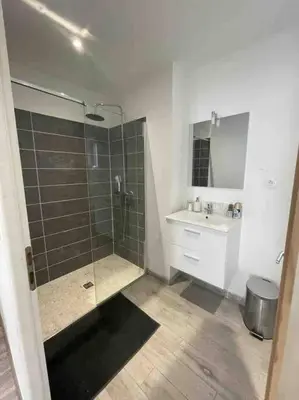 Salle de bains dans l'établissement Studio en centre ville