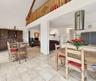 Cuisine ou kitchenette dans l'établissement Belle Maison au Calme à Saint Martin du Tartre