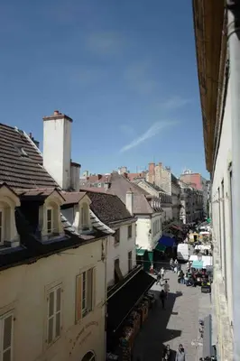 Vue générale sur Dijon ou vue de la ville depuis l'appartement