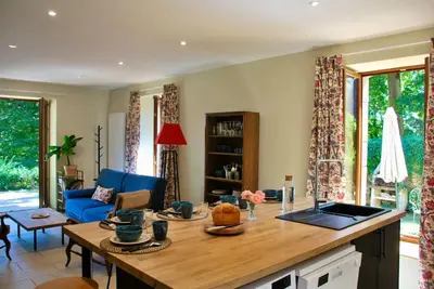 Coin salon dans l'établissement Maison de la Tour
