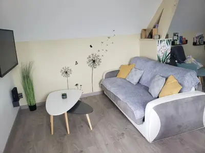 Télévision ou salle de divertissement dans l'établissement Le charmillon, Appartement cosi avec double garage