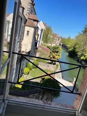Vue sur la rivière ou le fleuve situé(e) à proximité de l'appartement