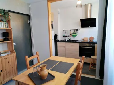 Cuisine ou kitchenette dans l'établissement Appartement centre ville avec parking privatif