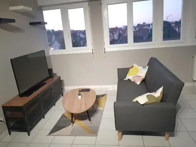 Télévision ou salle de divertissement dans l'établissement T2 tout confort, proche de la gare !