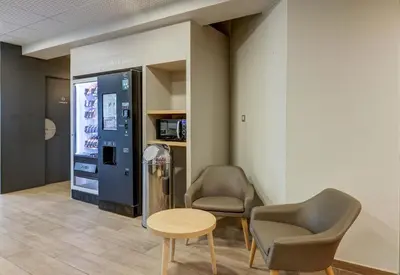 Cuisine ou kitchenette dans l'établissement B&B HOTEL Paray-le-Monial