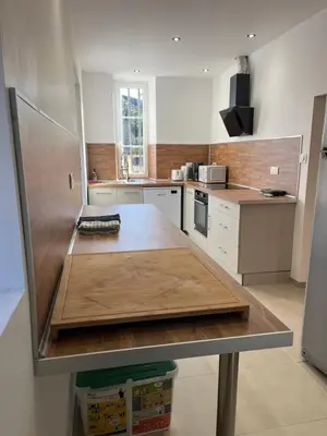 Cuisine ou kitchenette dans l'établissement Le Champ Du Possible