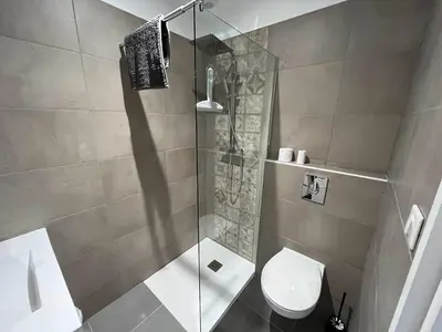 Salle de bains dans l'établissement Le Champ Du Possible