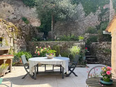 Jardin de l'établissement Maison cosy en plein centre ville