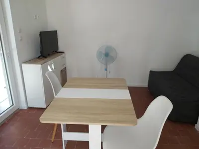 Télévision ou salle de divertissement dans l'établissement Maisonnette 40 m2 pour 5 personnes