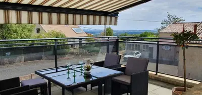 Balcon ou terrasse dans l'établissement La Terrasse de Montcenis