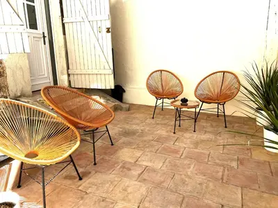 Coin salon dans l'établissement Le Duc - Coeur De Dijon - Avec Terrasse et Climatisation