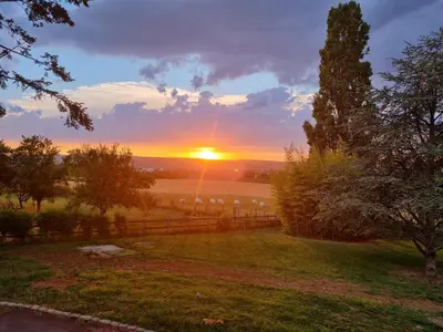 Lever ou coucher de soleil vu de l'appartement ou à proximité