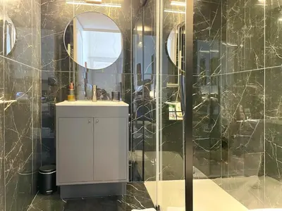 Salle de bains dans l'établissement Hôtel Particulier, Maison Jazey.
