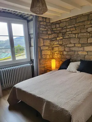 Un ou plusieurs lits dans un hébergement de l'établissement Salins-les Bains : A l'ombre de La Tour Carrée