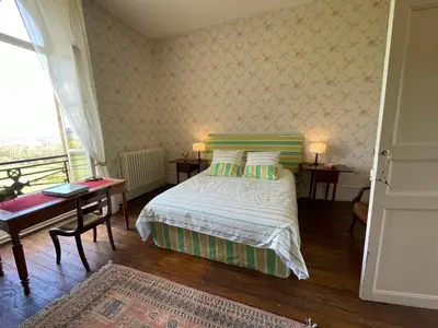 Un ou plusieurs lits dans un hébergement de l'établissement Château de Vaux Morvan