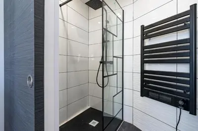 Salle de bains dans l'établissement Dijon centre historique, superbe studio à 2 pas des trams